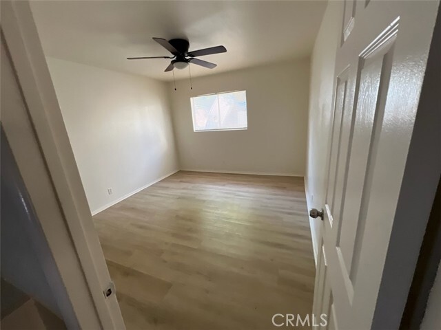 Foto del edificio - 225 E 7th St