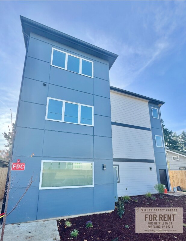 Foto del edificio - 6110 NE Willow St