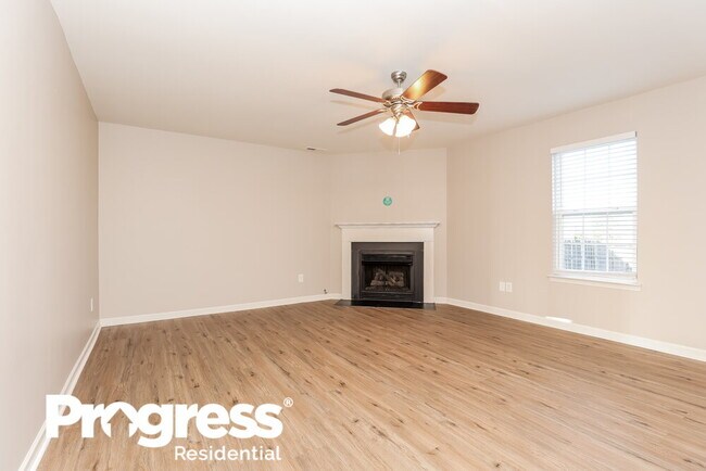 Foto del edificio - 3014 Commonwealth Dr