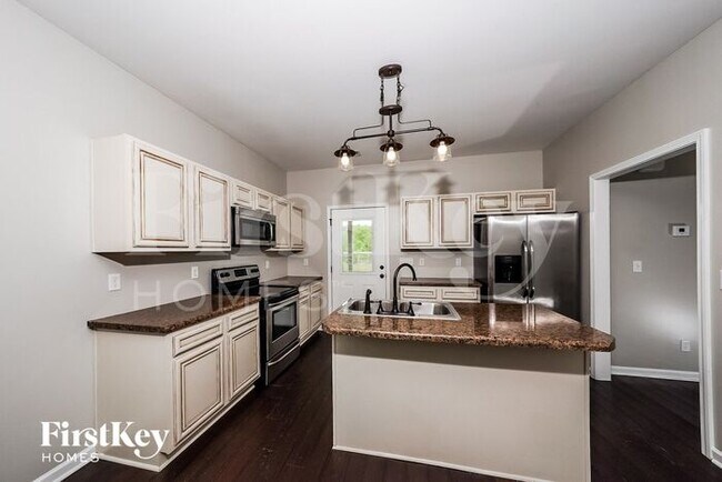 Foto del edificio - 345 Deer Creek Way