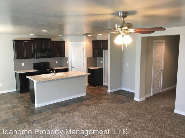 Building Photo - 3 br, 2 bath House - 6167 N Santa Rita Ave