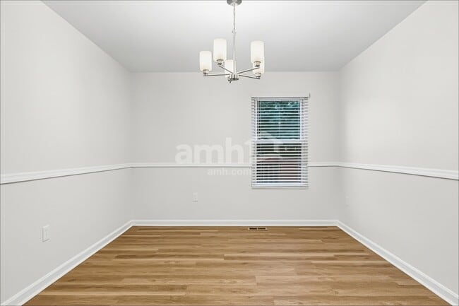 Building Photo - 10082 Shagy Bark Ct