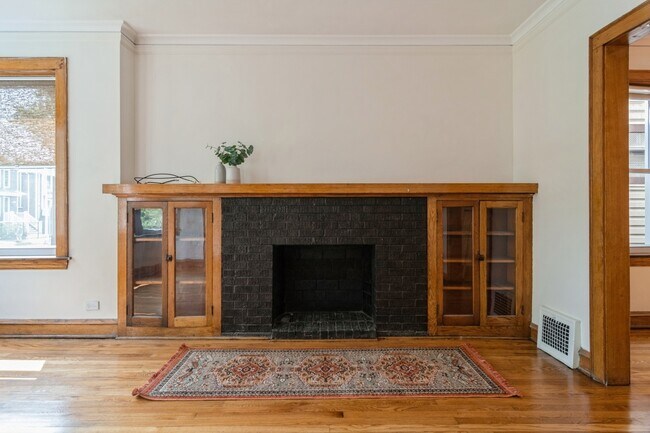 Foto del edificio - 3002 N Troy St
