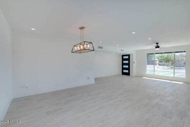 Foto del edificio - 7914 E Hubbell St