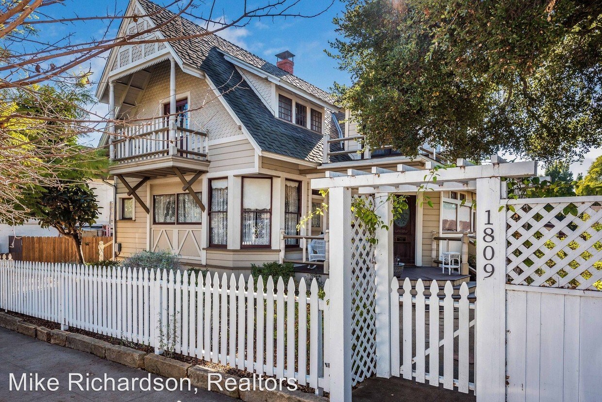 Foto principal - 1809 Chapala St