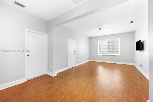 Foto del edificio - 1000 Meridian Ave