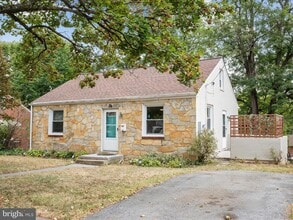 Building Photo - 1508 S Loudoun St