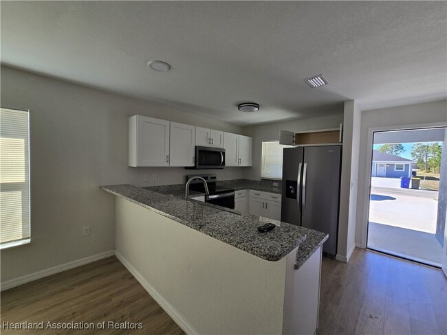 Building Photo - 6923 San Benito Dr