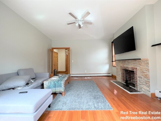 Building Photo - 655 Washington St