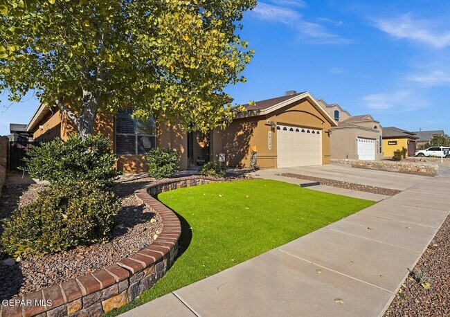 Building Photo - 14125 Rainbow Point Dr