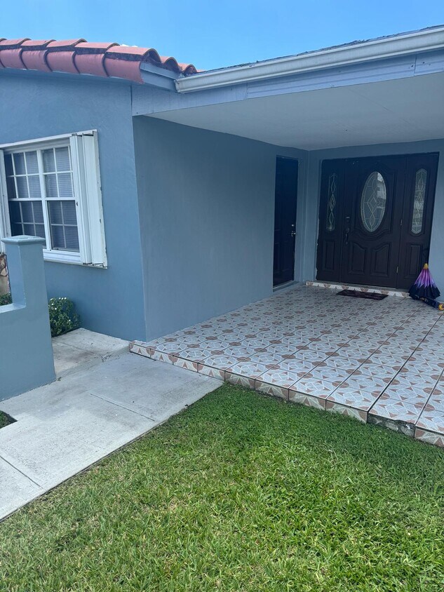 10470 SW 6th St Unit Efficiency, Miami, FL 33174 Apartments in Miami