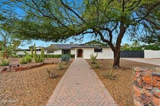Building Photo - 6302 E Cochise Rd
