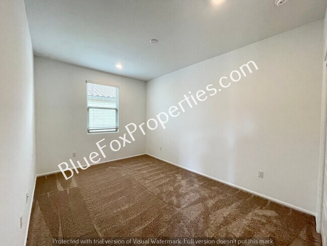 Building Photo - 6305 E Desert Peak Dr
