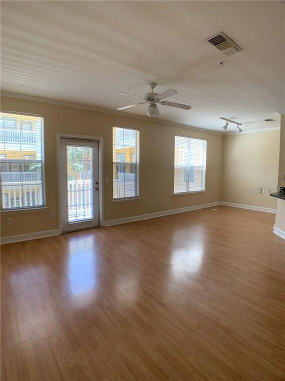 Foto del edificio - 860 N Orange Ave