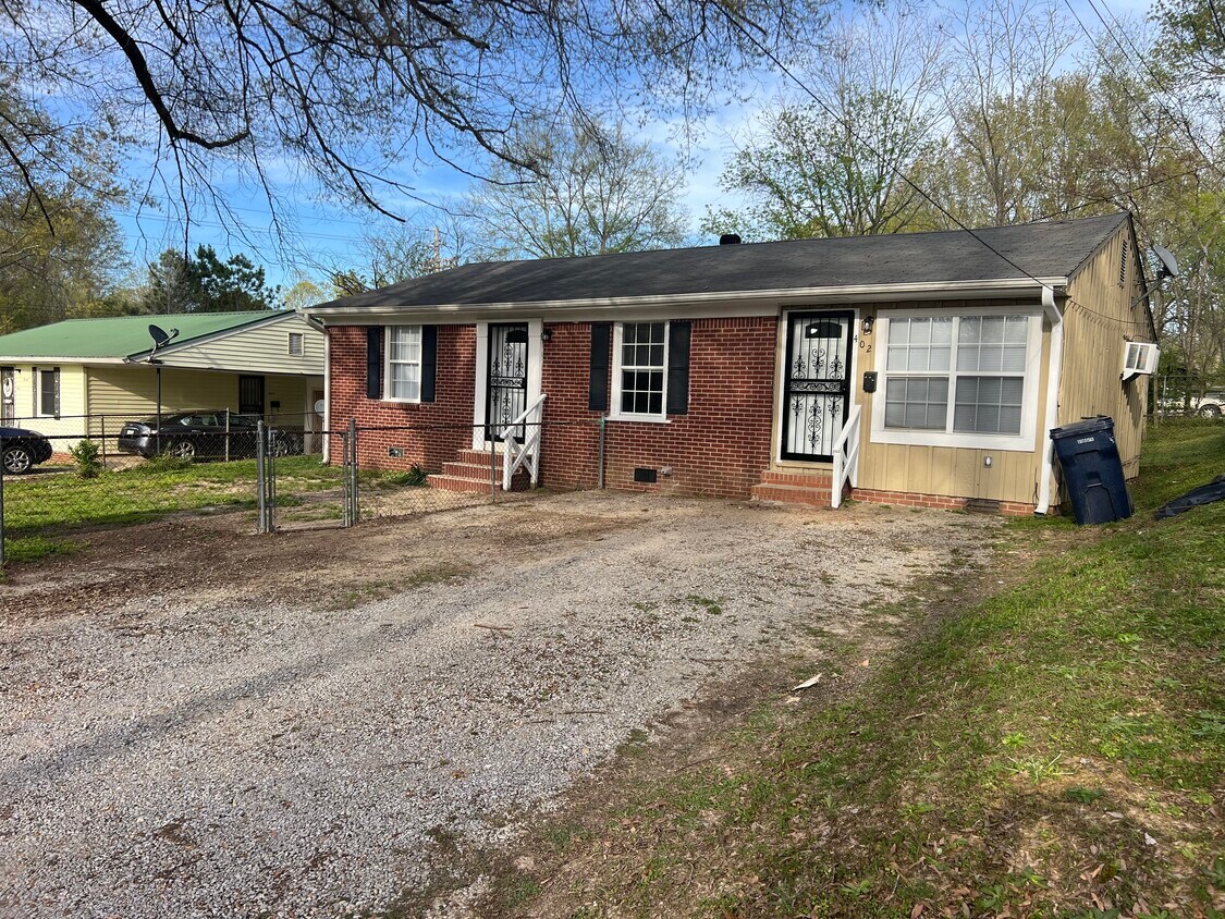 Primary Photo - 402 Montgomery St