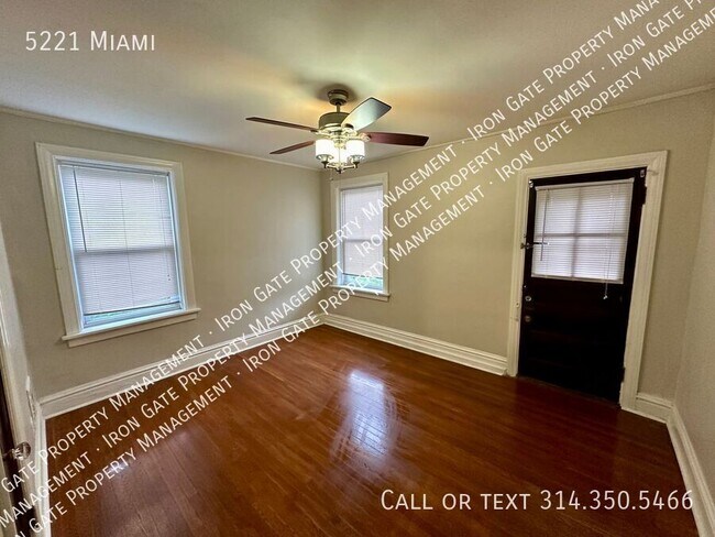 Building Photo - 5221 Miami-