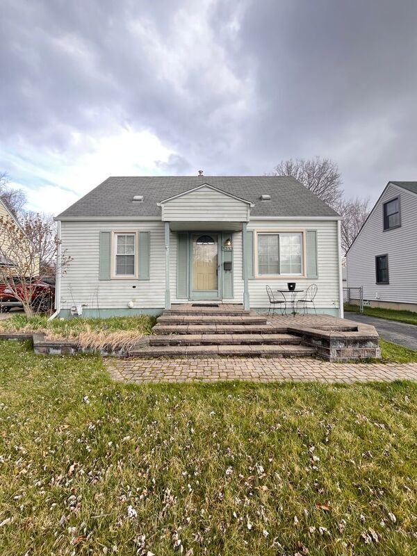 Primary Photo - 1313 Donald Ave