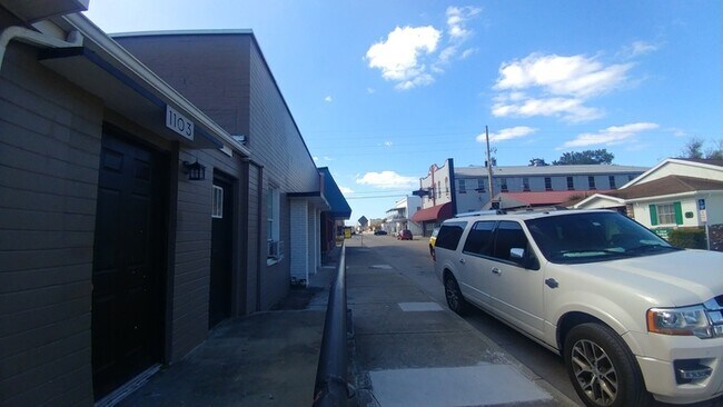 Foto del edificio - 1Bed 1Bath Efficiency Downtown St Cloud