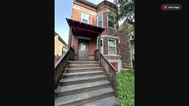 Building Photo - 5653 S May St