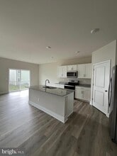 Building Photo - 117 Manasquan Wy