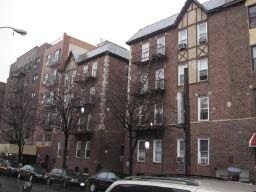 Foto del edificio - 43-39 42nd St