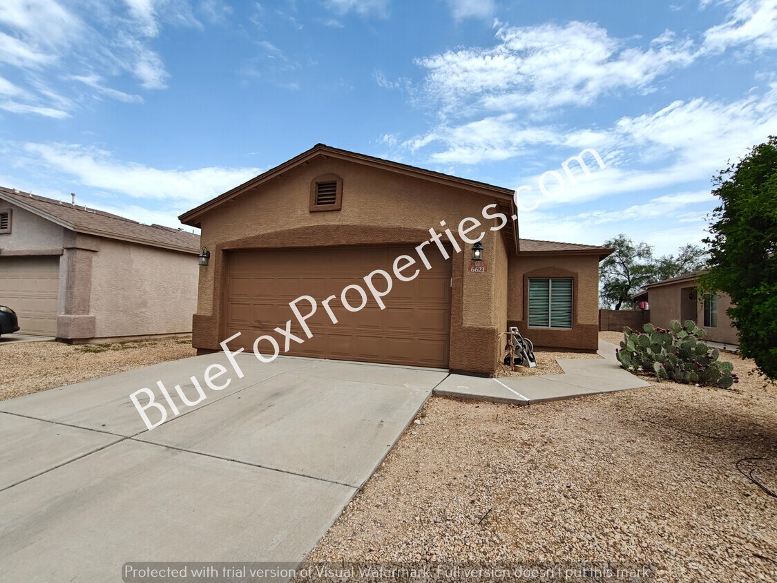 Foto principal - 6621 S De Concini Dr