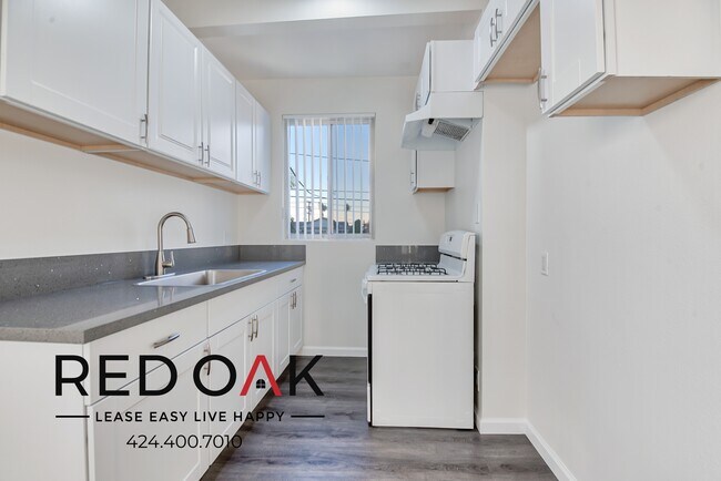 Building Photo - ~1 Month FREE~ Recently Updated Two Bedroo...