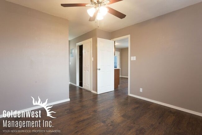 Foto del edificio - Beautiful 1Bdm 1Ba Apartment in Phoenix! - MI Special.