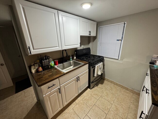 Foto del edificio - 4601 N Kasson Ave