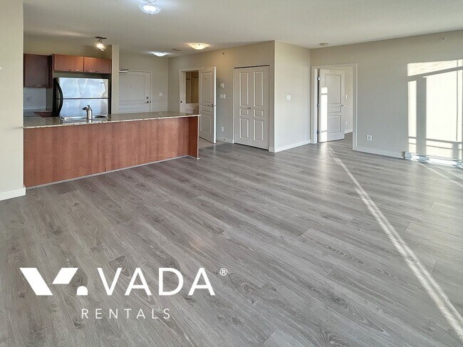 Photo du bâtiment - King Edward Village 1 BR APT Rental 553-1483 East King Edward Ave Vancouver: VADA