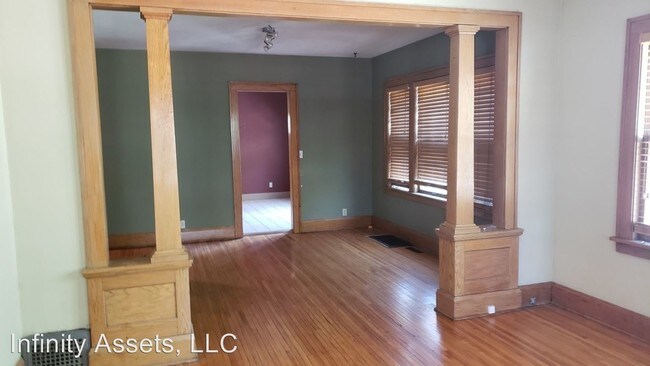 Foto del edificio - 407-409 Grove St