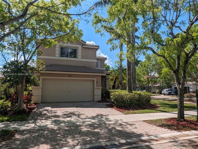Foto del edificio - 1000 Bamboo Ln