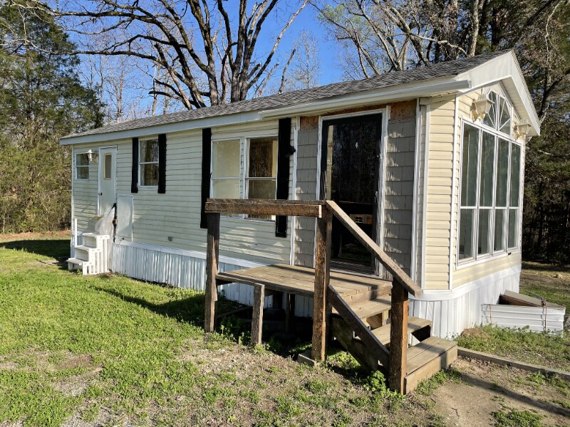 Primary Photo - 119 Ray Cir