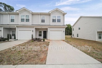 Building Photo - 916 S Battleground Ave