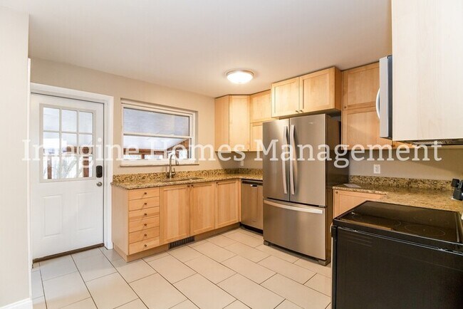 Foto del edificio - Cute 3 Bedroom Ranch in Anderson Township