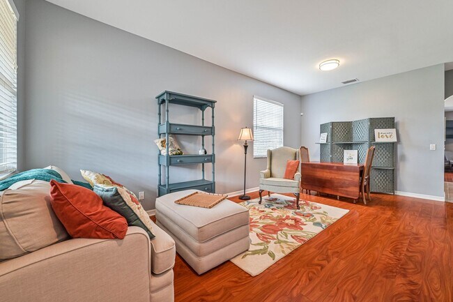 Foto del edificio - SHORT TERM (6.1 - 11.30) Gorgeous home in ...