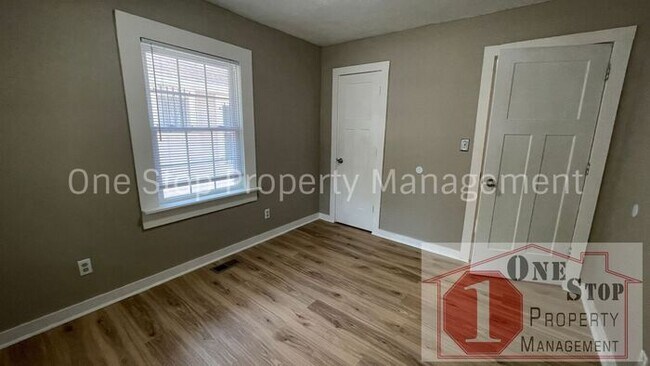 Foto del edificio - Beautiful 2 Bedroom 1 Bathroom in Kansas City