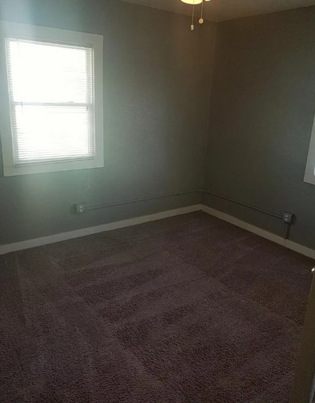 Building Photo - ****COMING SOON**** Charming 2-story home ...