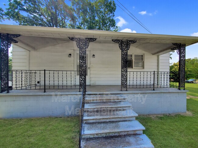 Building Photo - 355 Farley Street