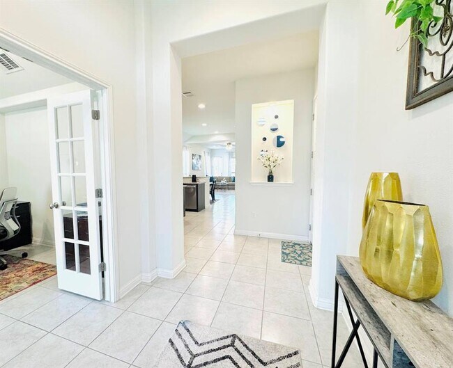Building Photo - 12908 Cardinal Flower Dr