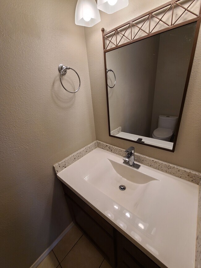 Foto del edificio - 22630 NE Schuyler St