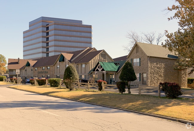 Building Photo - Avery Park and Avery Square