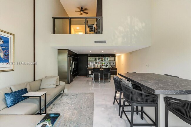 Foto del edificio - 6000 Collins Ave