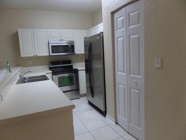 Foto del edificio - 14007 SW 49th St