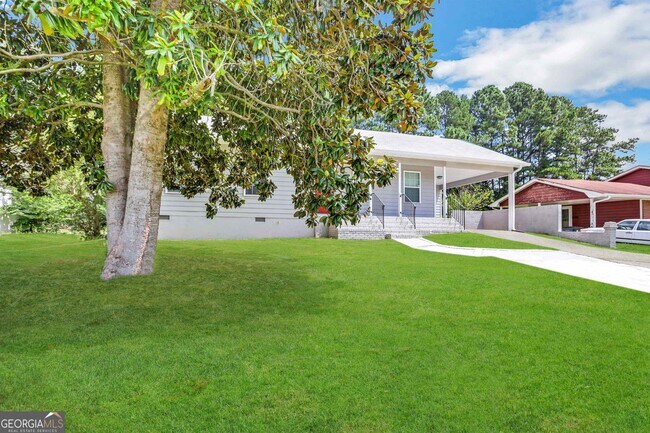 Building Photo - 6390 Ashdale Dr