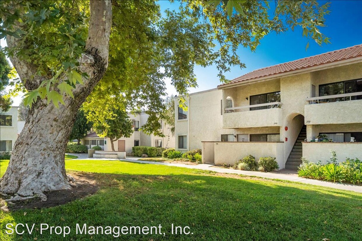 Primary Photo - 25019 Peachland Ave