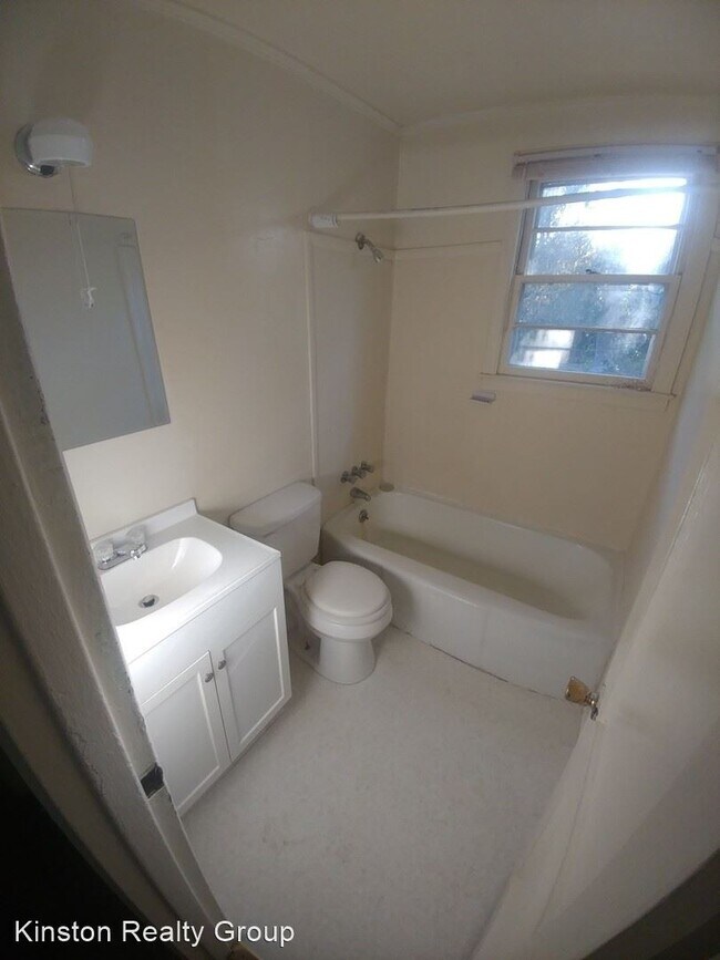 Building Photo - 2 br, 1 bath House - 2327 Briarfield Road