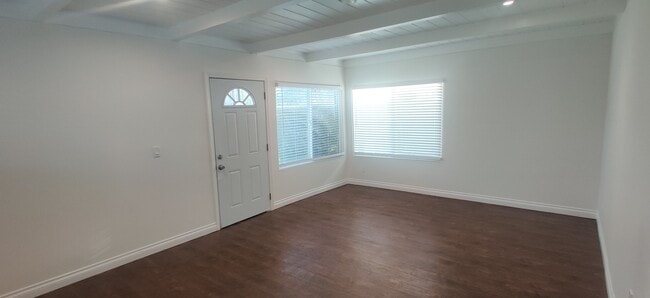 Building Photo - 4329 W 156th St