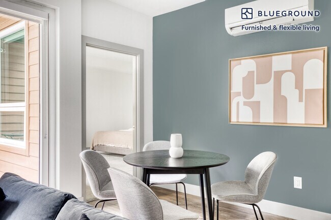 Building Photo - 65 107th Ave SE