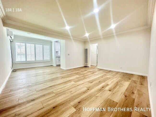Foto del edificio - 1602 Winona Blvd